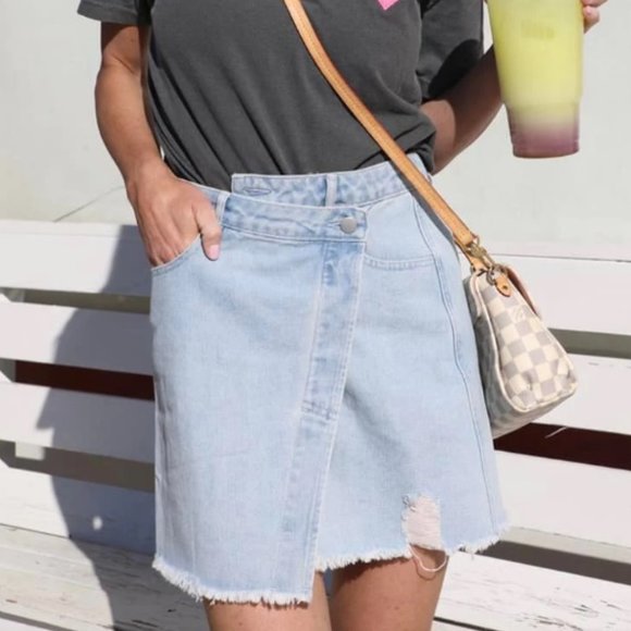 Le Lis Asymmetrical Wrap Distressed Short Denim Skirt - Picture 1 of 12